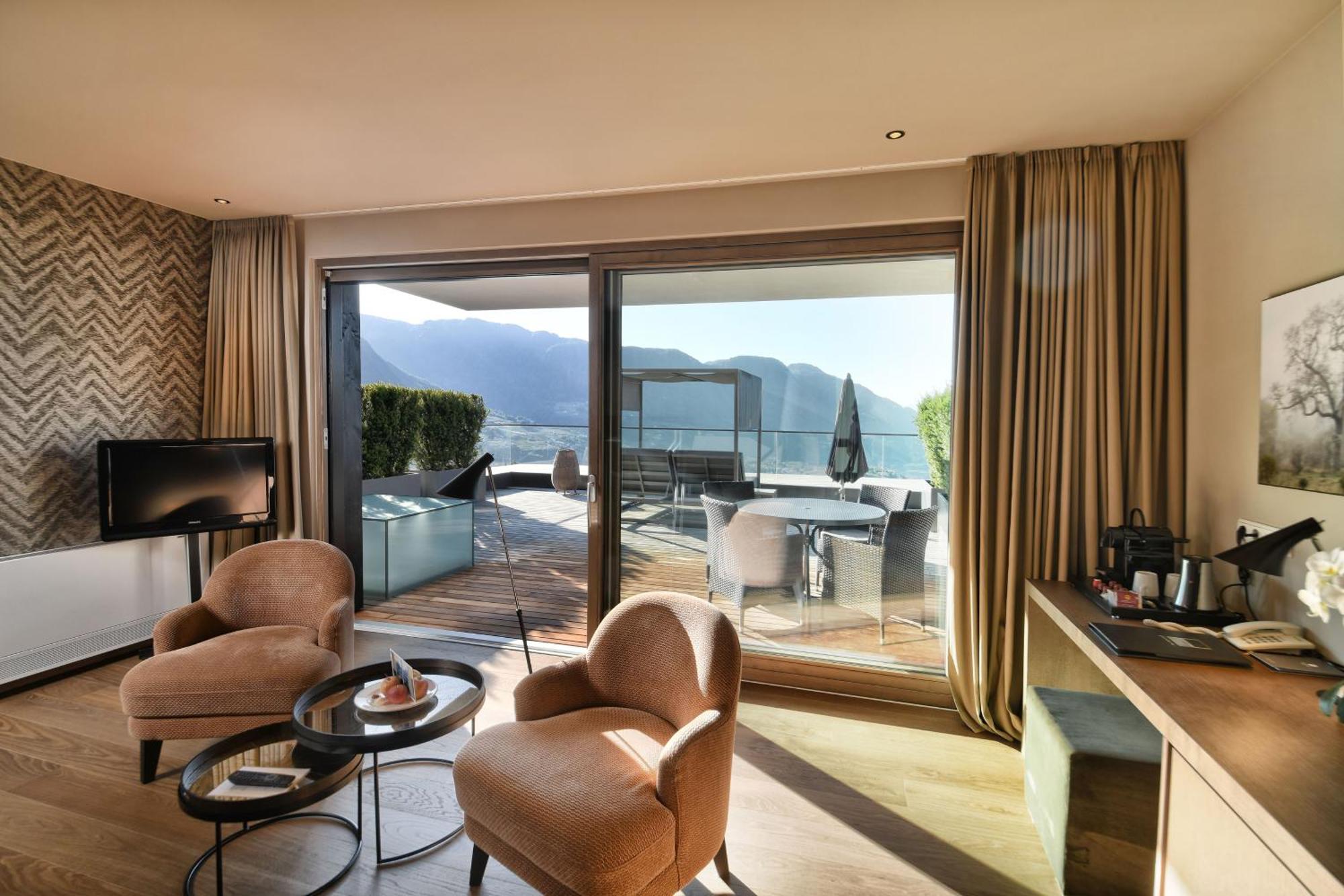 Hotel Patrizia Tirolo Dış mekan fotoğraf